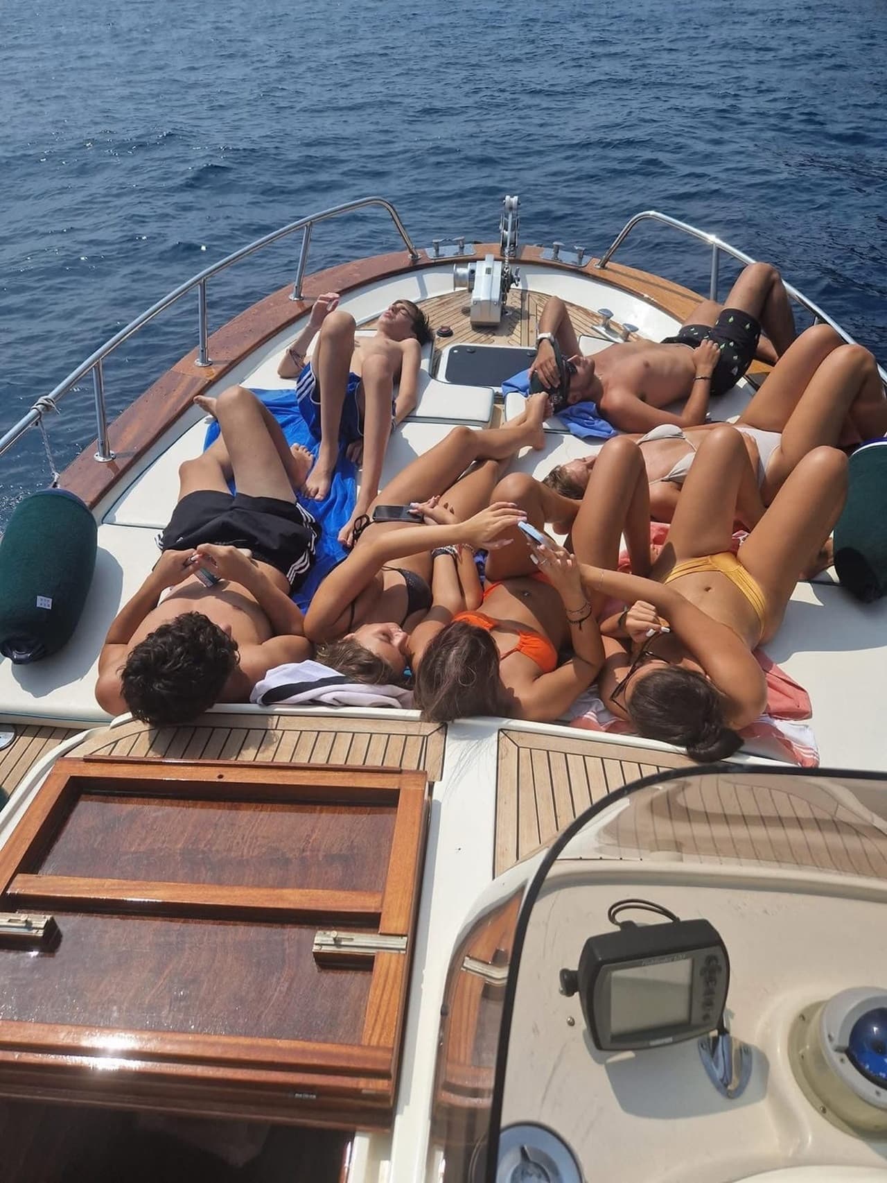 Monopoli to Polignano: Sea Caves, Swim, Focaccia e Prosecco - image 3